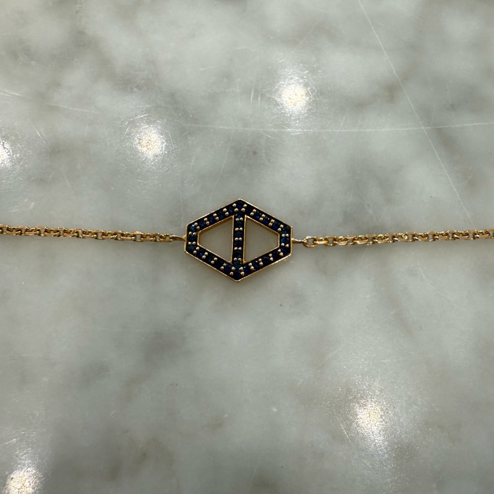 Walters Faith 18k Hexagon Sapphire bracelet - Picture 5 of 8